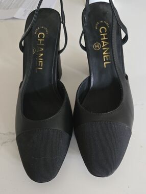 Nwt Chanel Classic Pumps